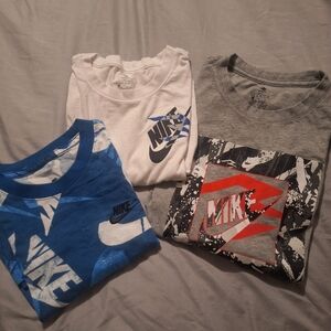 Boys NIKE tshirts (3)